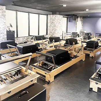 OLUTANA pilates 千葉7店舗のピラティスのトレーニングを受けるトレーニングルーム
