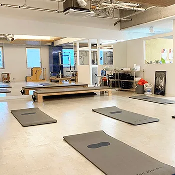 zen place pilates 千葉4店舗のピラティスのトレーニングを受けるトレーニングルーム