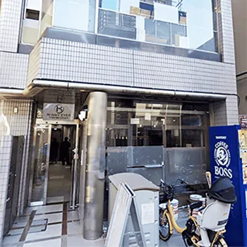 La pilates 所沢店のピラティスのトレーニングを受ける店舗の外観